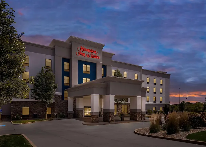 Hampton Inn & Suites Canton